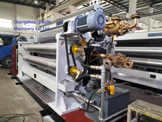φ560 × 2920 Maszyna do wytłaczania włókniny Automatyczna 550 m / min